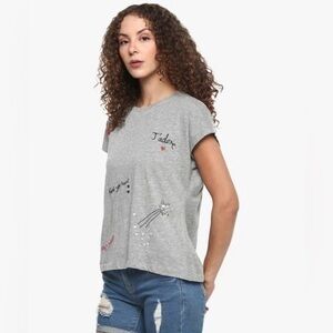 H&M T-shirt with embroidery 💕